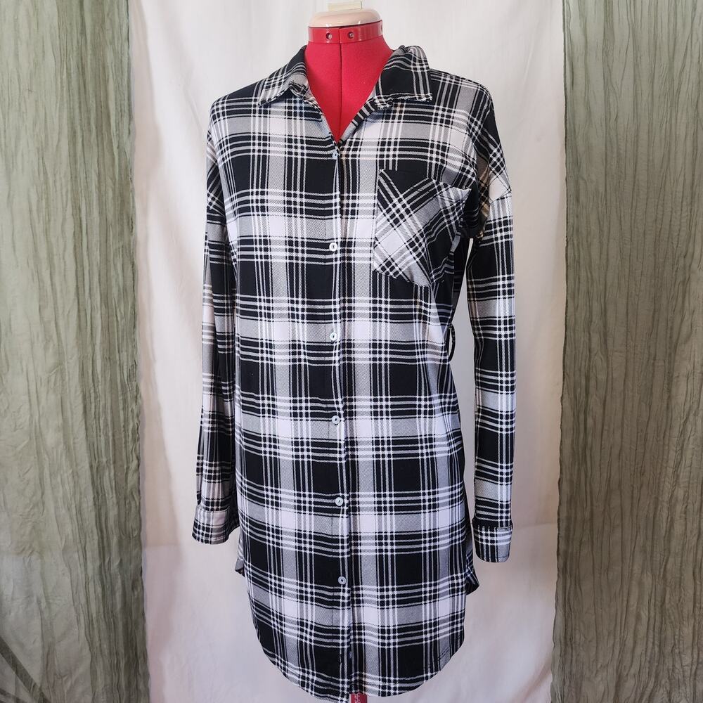 Popular 21 Black and White Plaid  Buttery Soft Stretch Short Shirt Dress Size L